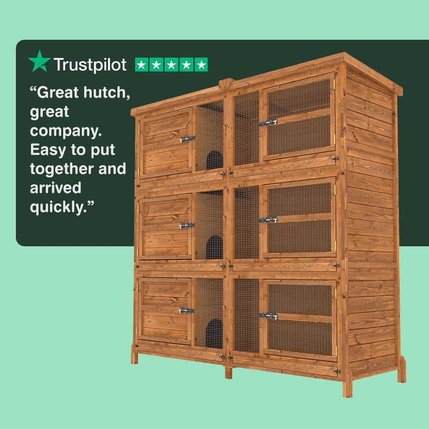 Wooden pet hutch with Trustpilot rating on a green background