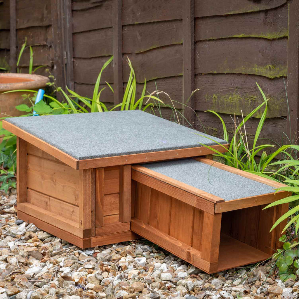 Deluxe Ventilated Predator Proof Hedgehog House &amp; Hibernation Shelter - Home & Roost