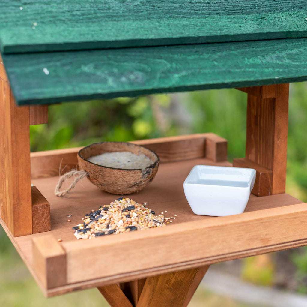 Maypole Garden Bird Table - Home & Roost