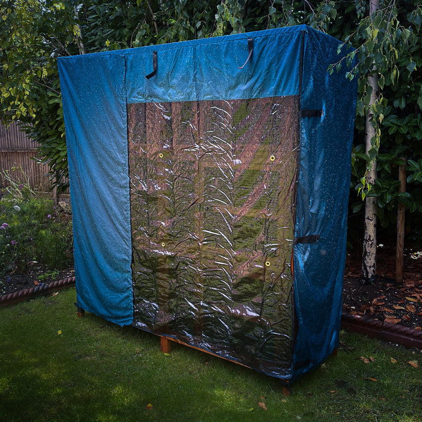 guinea pig hutch cover 5ft triple water proof in the garden