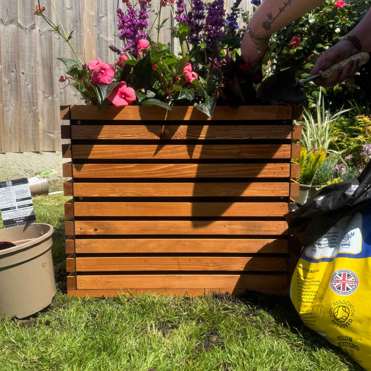 Square Sussex Planter Tan