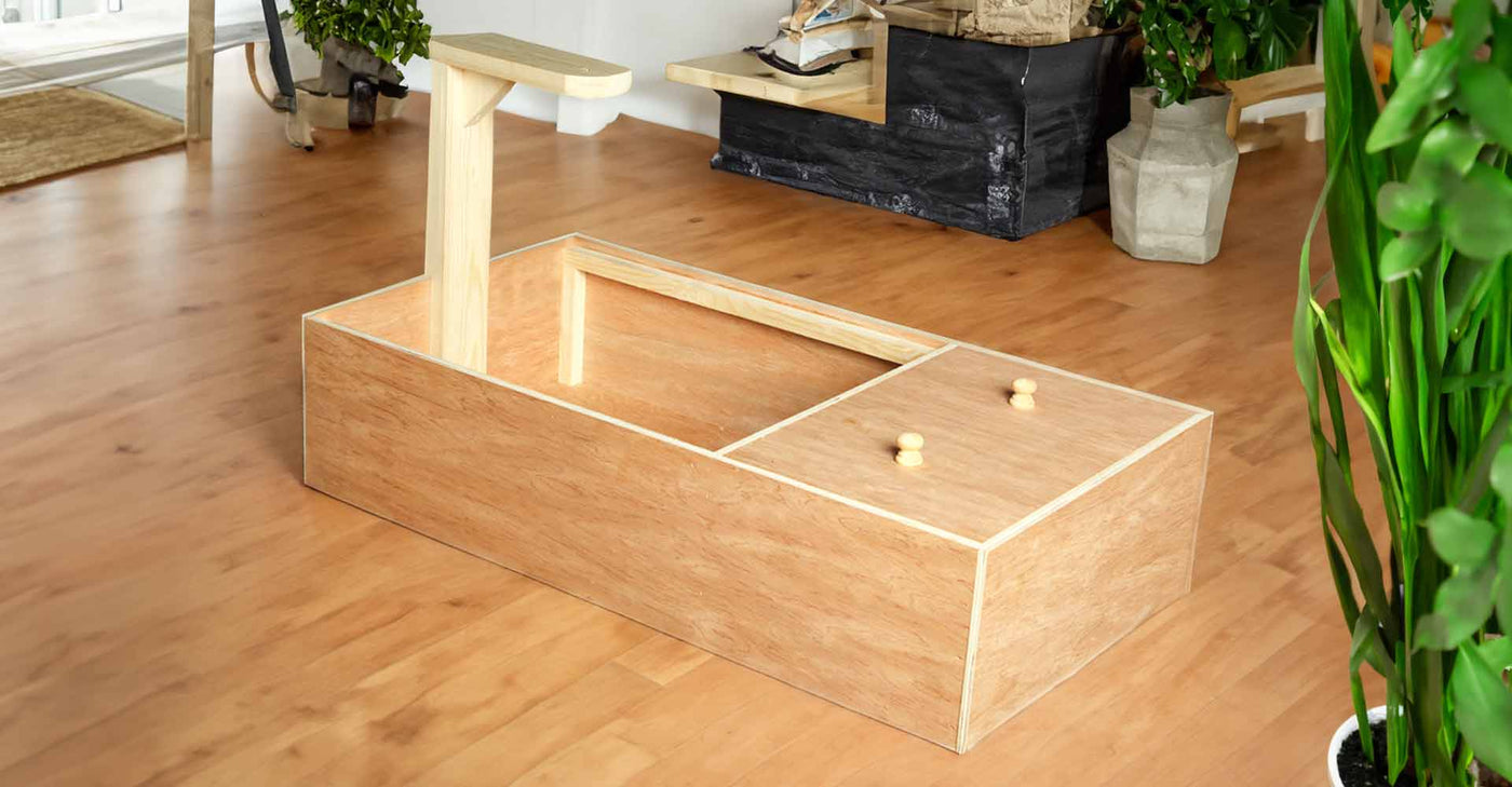 Home and Roost Tortoise Table