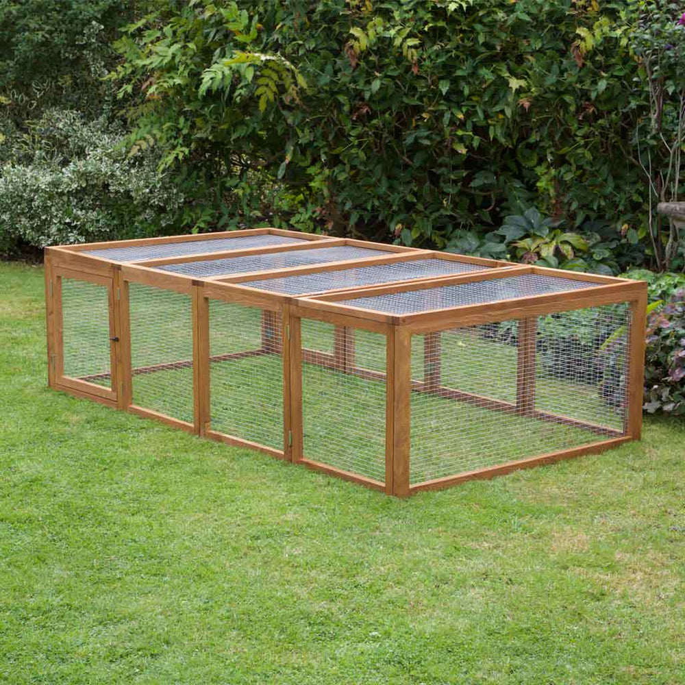 Foxes, Rabbit Hutches And Your Garden | Essential Guide to Fox Proof R ...